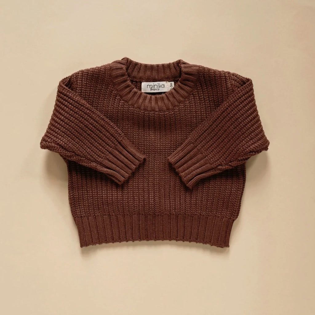 Un chandail en tricot couleur cacao pour tenir bien au chaud vos bébés
